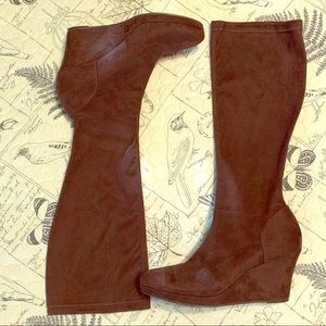 Boden Microfiber Stretch Boots